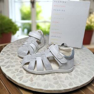 GEOX Macchia First Steps Leather Sandal Toddler Off White/Silver EU 25  US 8.5